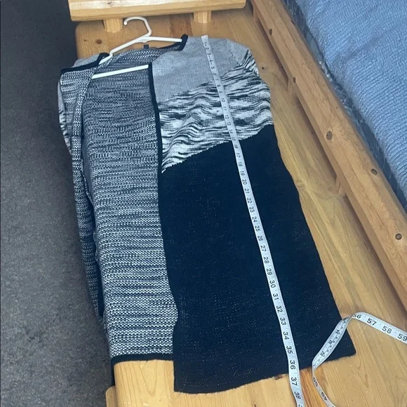 Adrienne Vittadini Sweater Bundle Women's M - Picture 16 of 16